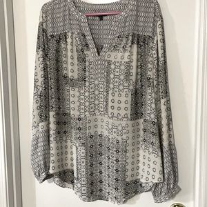 Beautiful shirt size 1X. NWOT